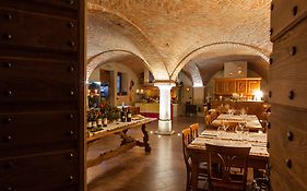 A' La Table Du Sommelier Chambres D Hotes & Restaurant