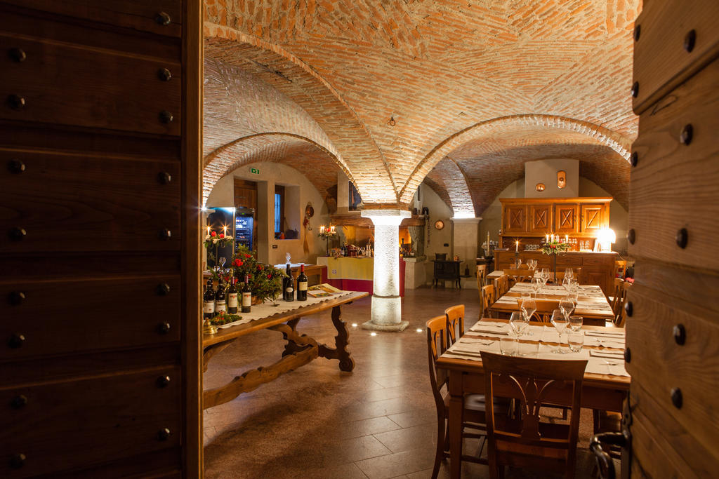 A' La Table Du Sommelier Chambres D Hotes & Restaurant Saint-Vincent Buitenkant foto